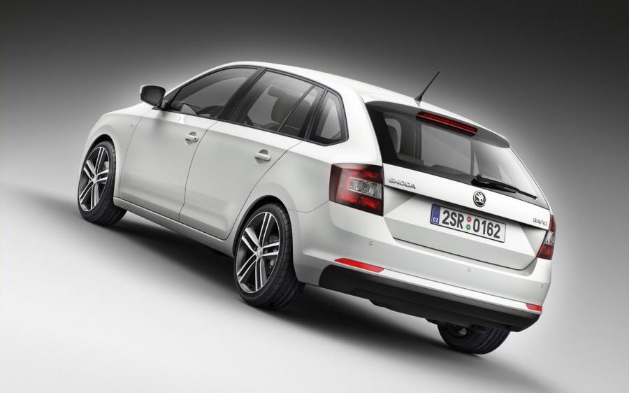  Skoda Rapid Spaceback 2014 года  (фото 10 из 22)